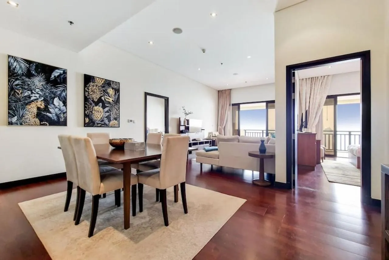 Royal Amwaj Residences North - Vibrant Two Bedroom Dubaj Apartmán