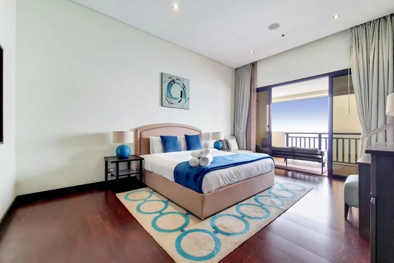 Royal Amwaj Residences North - Vibrant Two Bedroom Dubaj