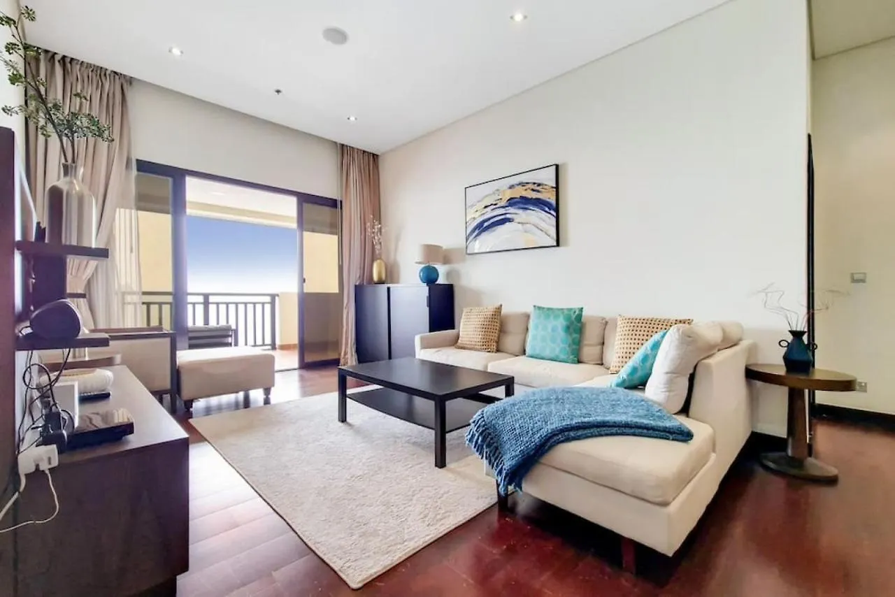 Royal Amwaj Residences North - Vibrant Two Bedroom Dubaj Spojené arabské emiráty